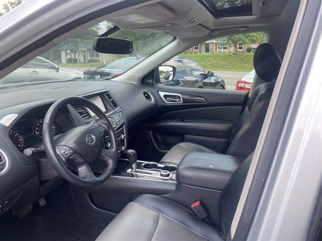 2020 Nissan Pathfinder - $14,295