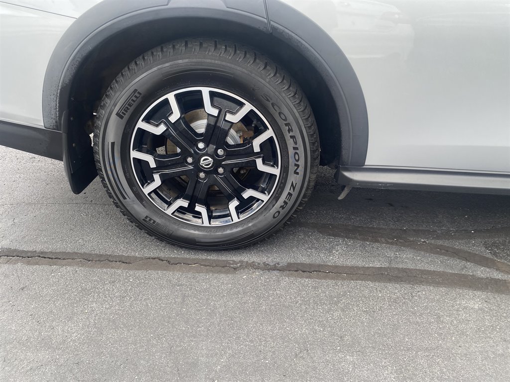 2020 Nissan Pathfinder - $14,295