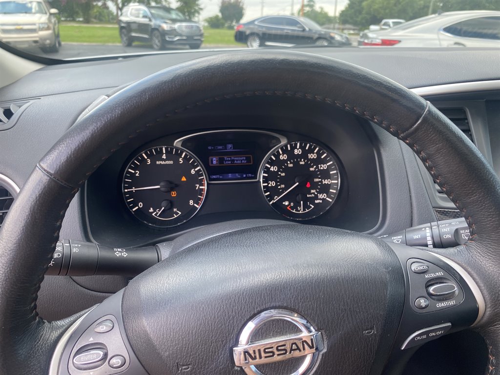 2020 Nissan Pathfinder - $14,295