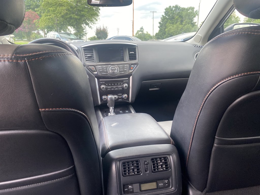 2020 Nissan Pathfinder - $14,295