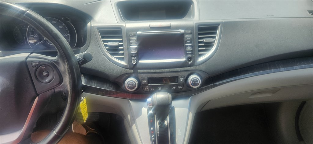 2013 Honda CR-V - $13,995