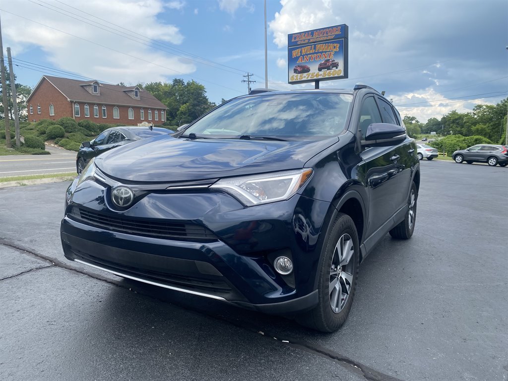 2018 Toyota RAV4 - $16,995