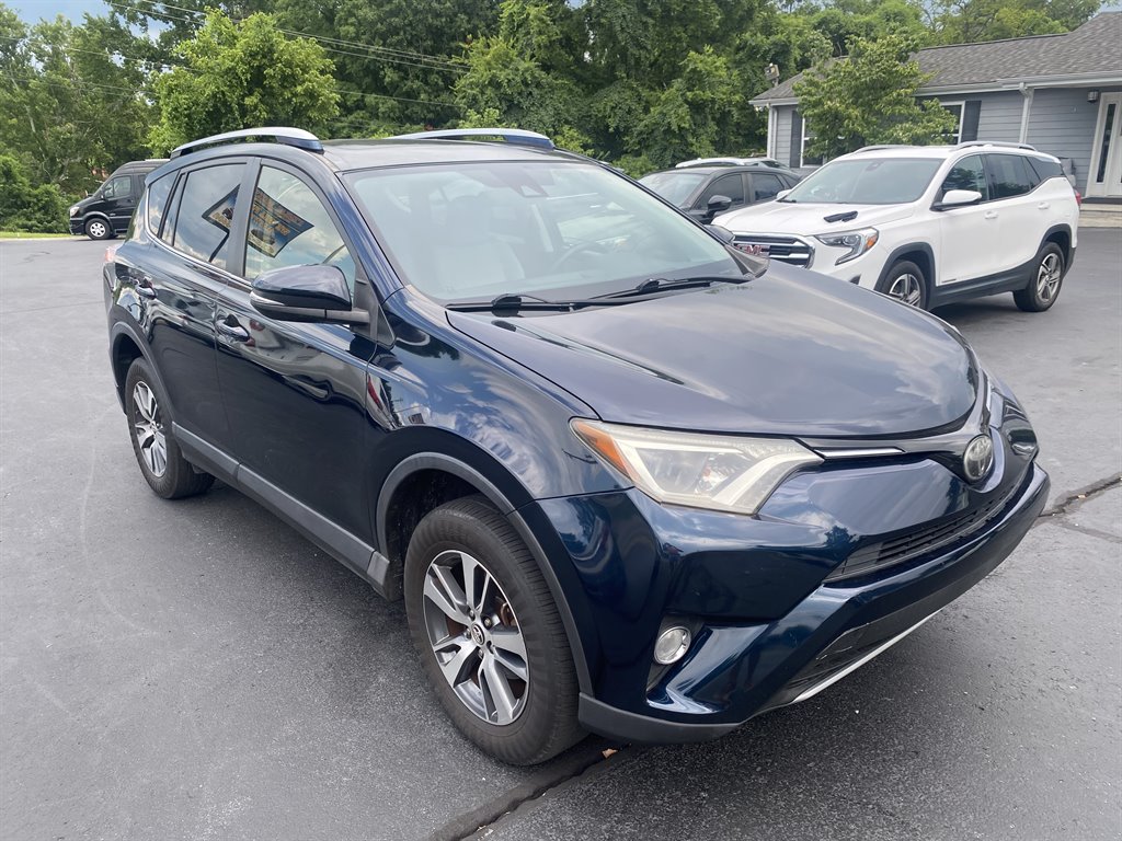 2018 Toyota RAV4 - $16,995