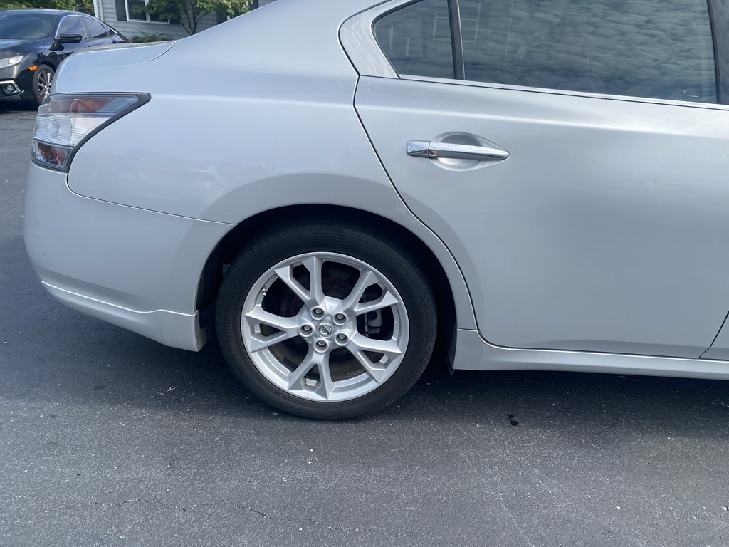 2012 Nissan Maxima - $8,595