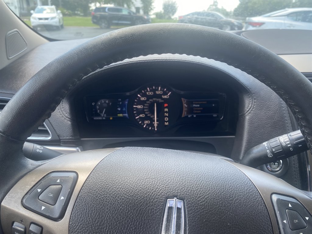 2012 Lincoln MKX - $9,995