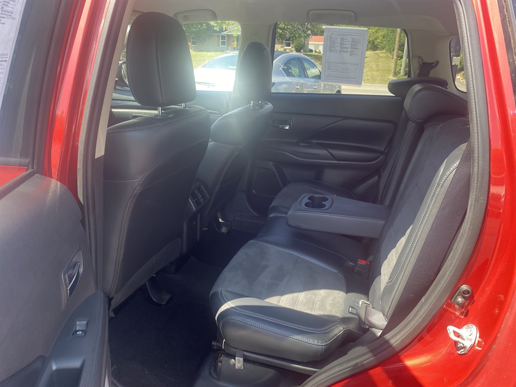 2019 Mitsubishi Outlander - $10,995