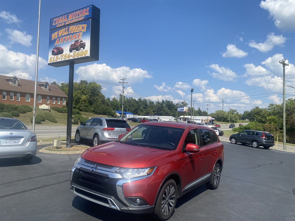 2019 Mitsubishi Outlander - $10,995