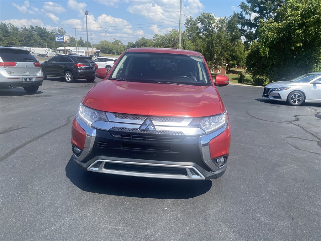 2019 Mitsubishi Outlander - $10,995