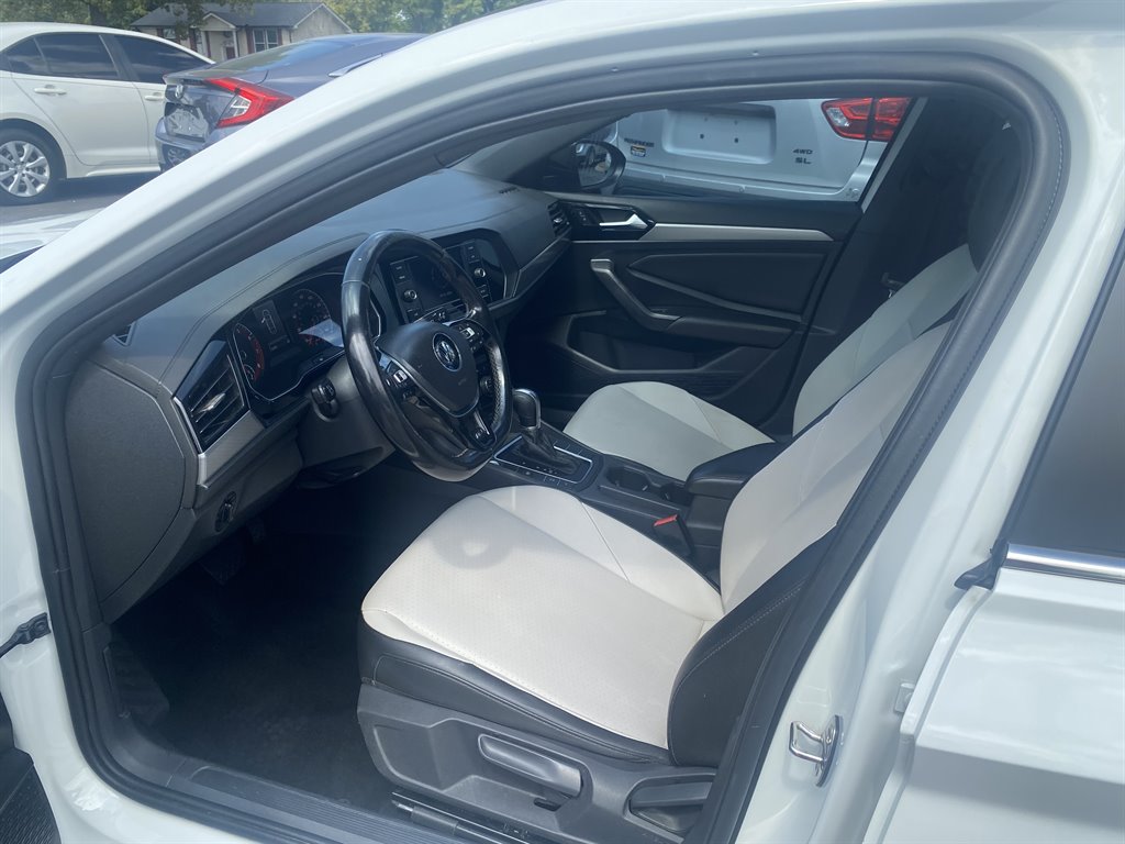 2019 Volkswagen Jetta - $11,999