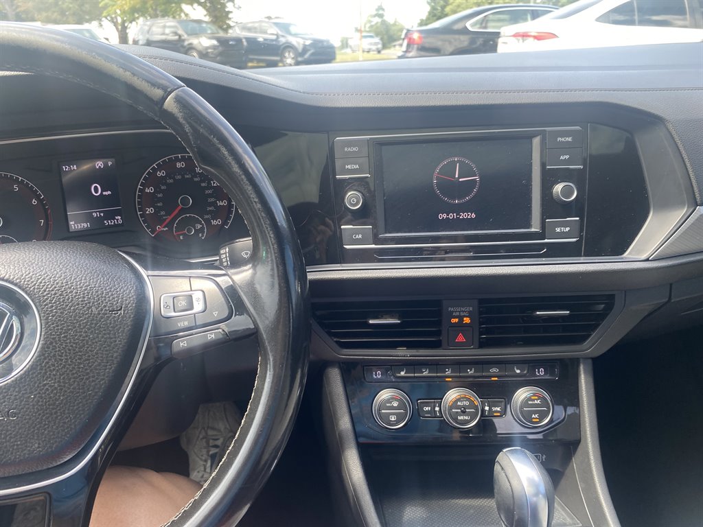 2019 Volkswagen Jetta - $11,999