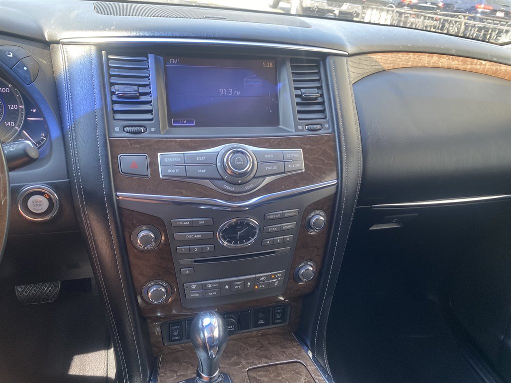 2016 INFINITI QX80 - $14,295