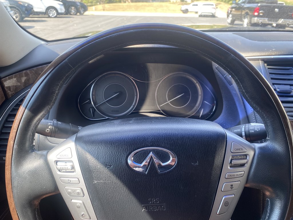 2016 INFINITI QX80 - $14,295