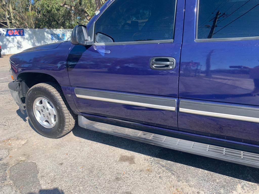 2005 Chevrolet Suburban 1500 LS photo