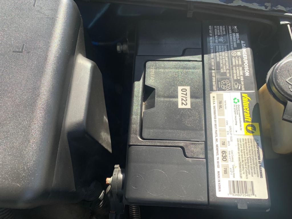 2005 Chevrolet Suburban 1500 LS photo