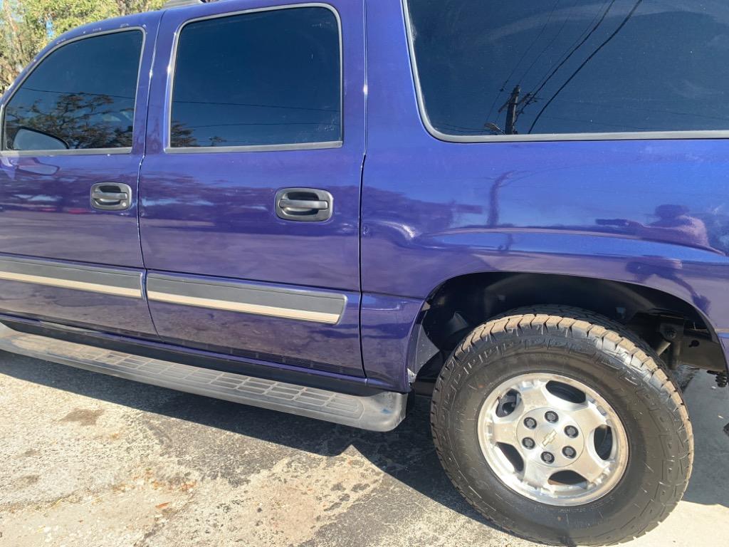 2005 Chevrolet Suburban 1500 LS photo