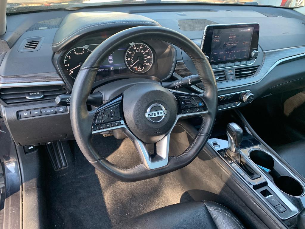 2020 Nissan Altima SL photo