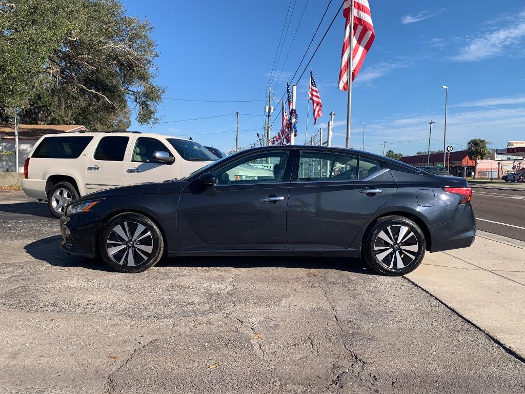 2020 Nissan Altima SL photo