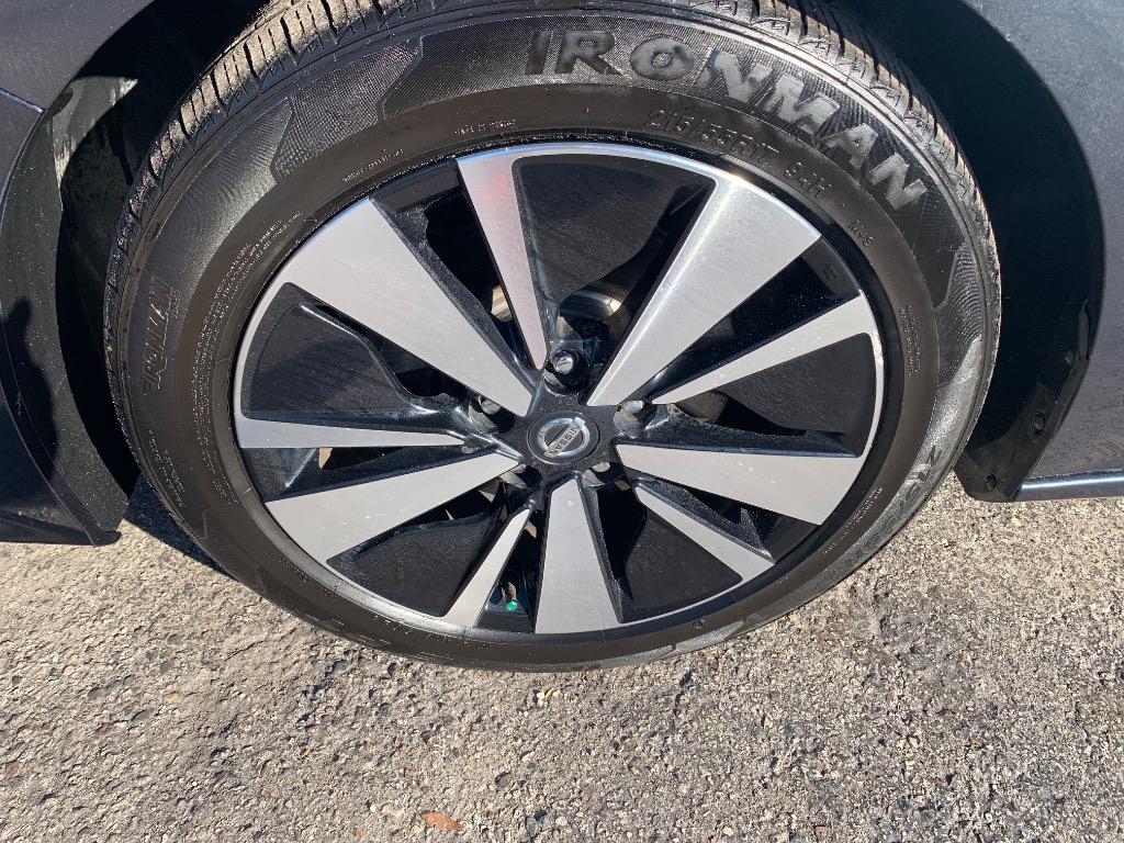 2020 Nissan Altima SL photo