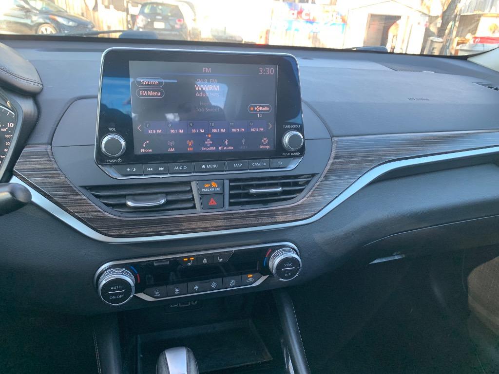 2020 Nissan Altima SL photo