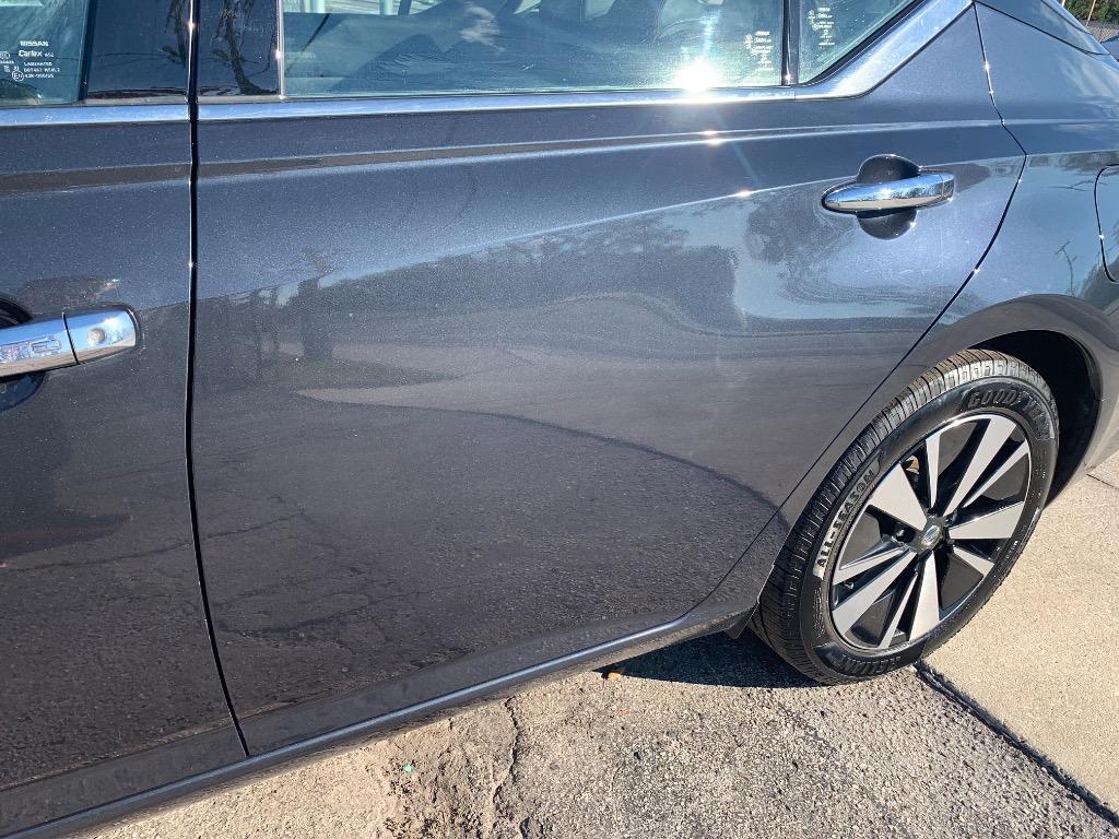 2020 Nissan Altima SL photo