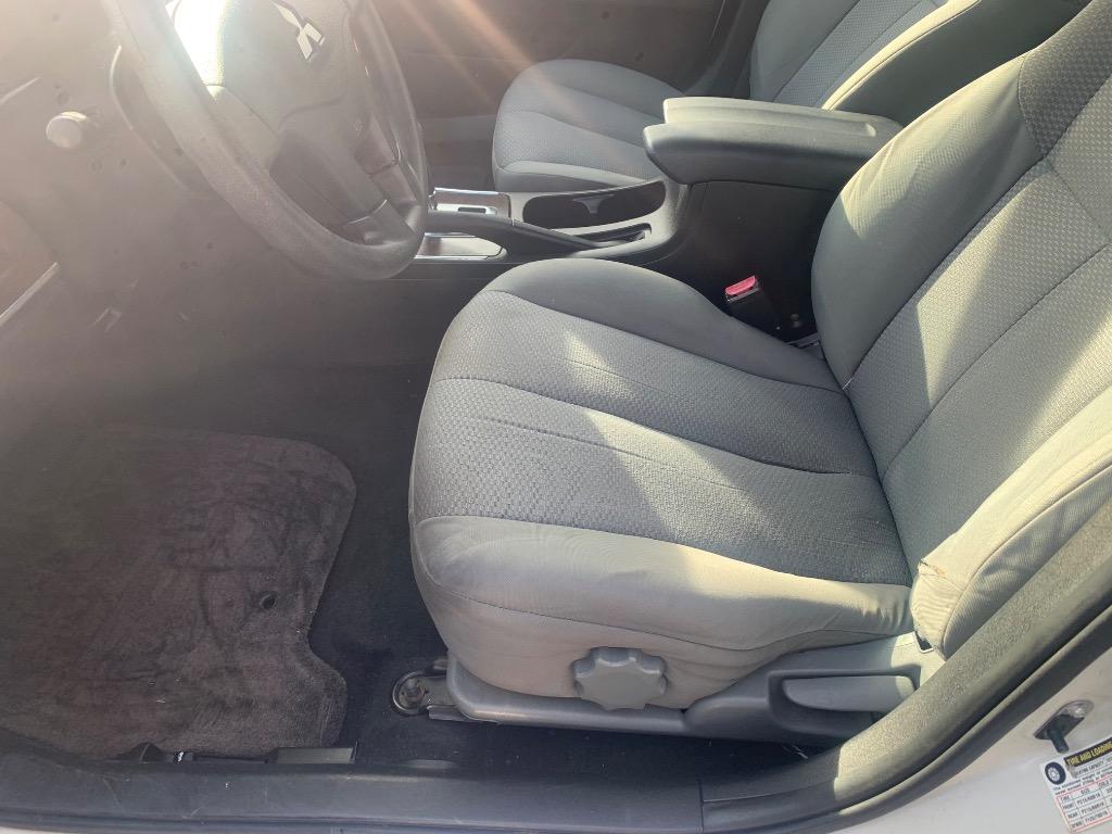 2009 Mitsubishi Galant Sport Edition photo