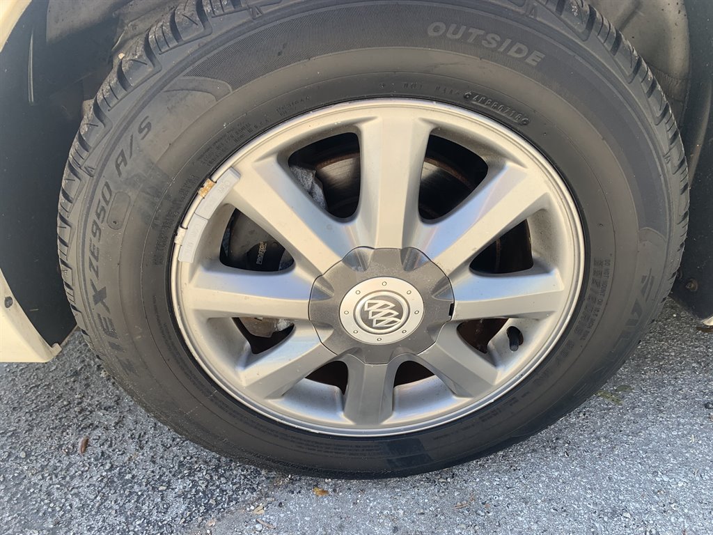 2009 Buick LaCrosse CXL photo