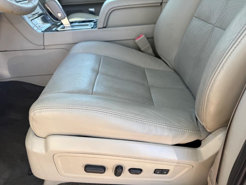 2010 Lincoln SLX photo