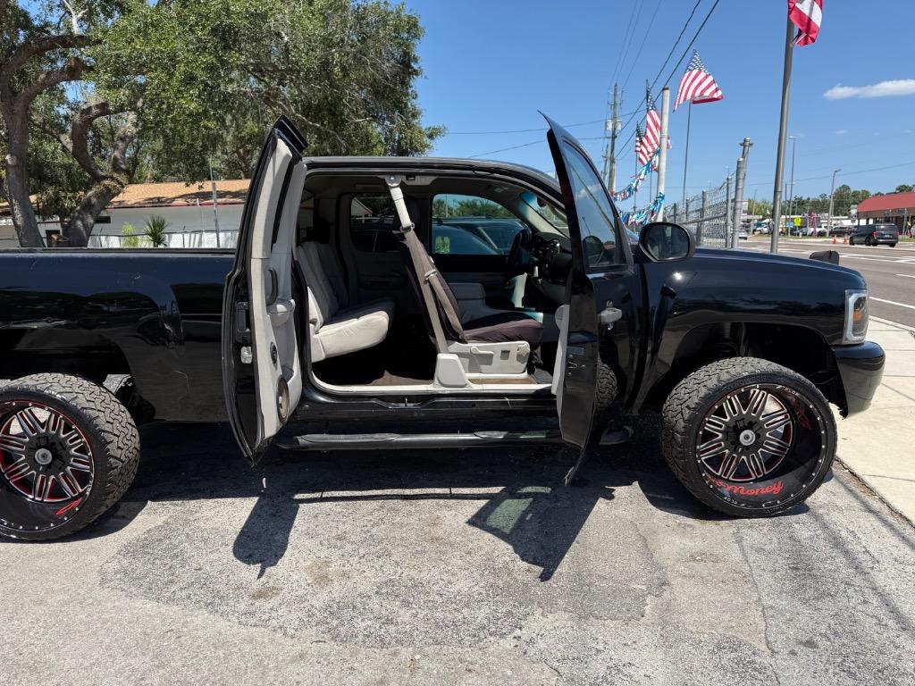 2009 Chevrolet Silverado 1500 LT photo
