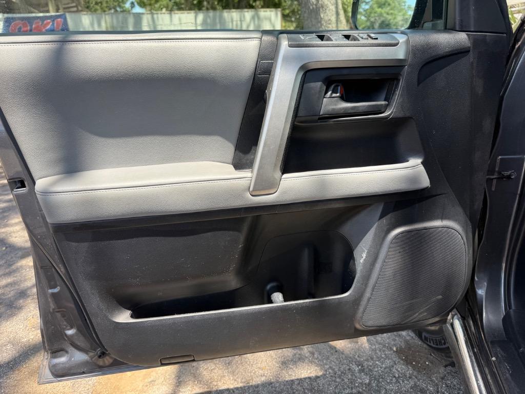 2010 Toyota 4Runner Limited photo