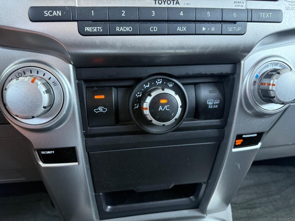 2010 Toyota 4Runner Limited photo