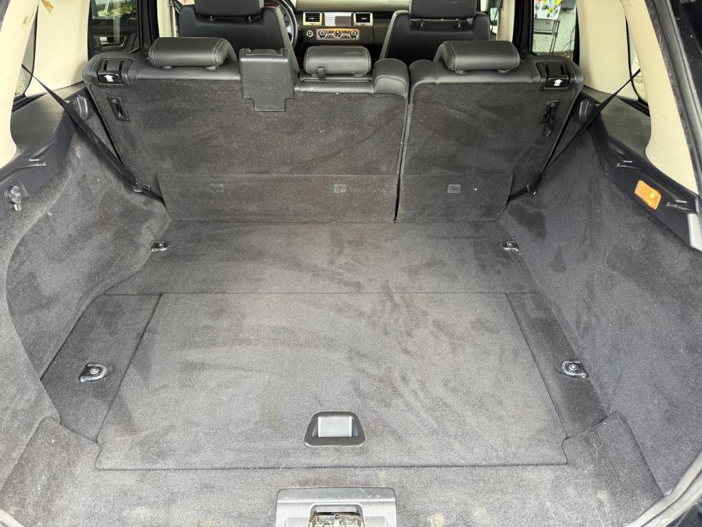 2011 Land Rover Range Rover Sport HSE photo