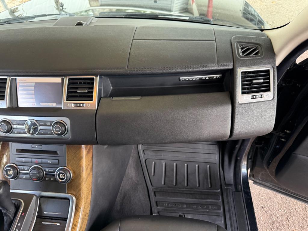 2011 Land Rover Range Rover Sport HSE photo