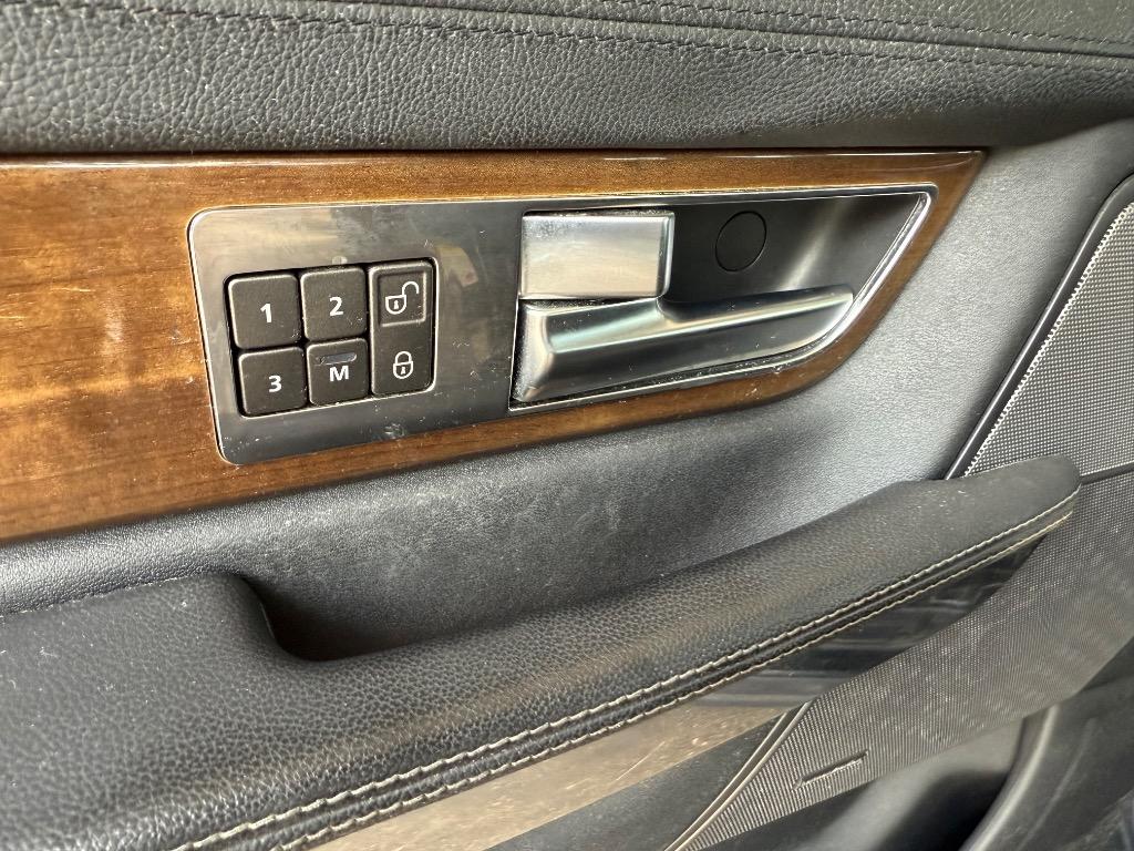 2011 Land Rover Range Rover Sport HSE photo