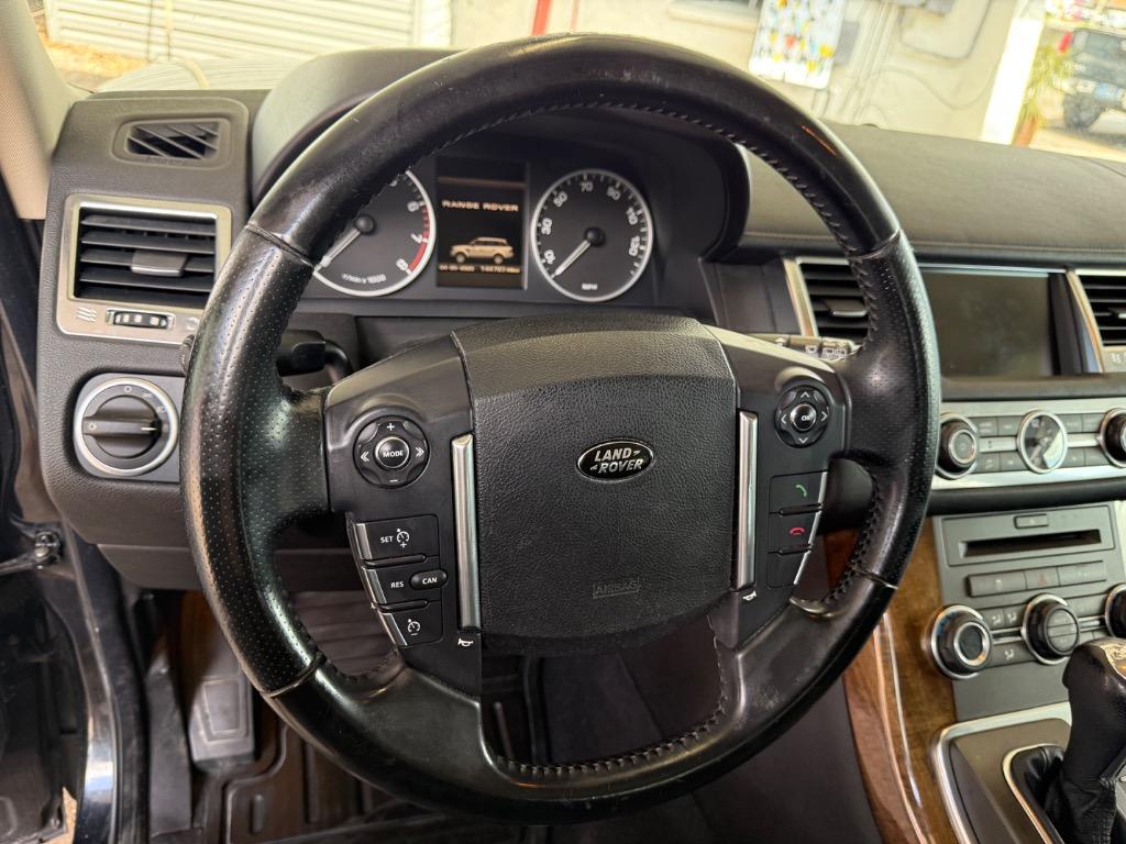 2011 Land Rover Range Rover Sport HSE photo