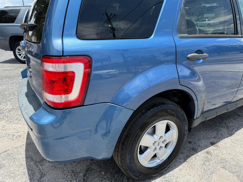 2010 Ford Escape XLT photo