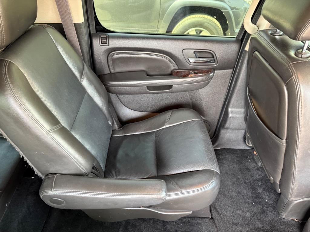 2011 GMC Yukon XL Denali photo