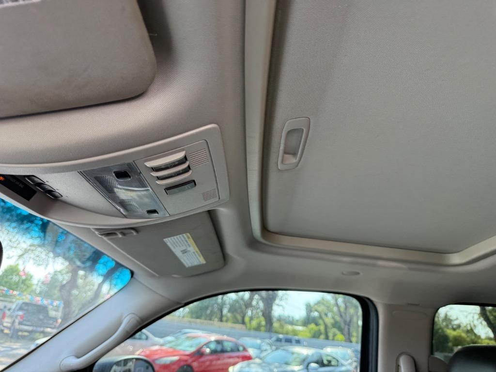 2011 GMC Yukon XL Denali photo