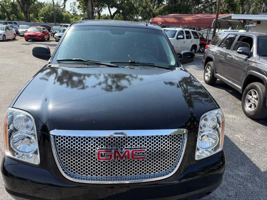 2011 GMC Yukon XL Denali photo