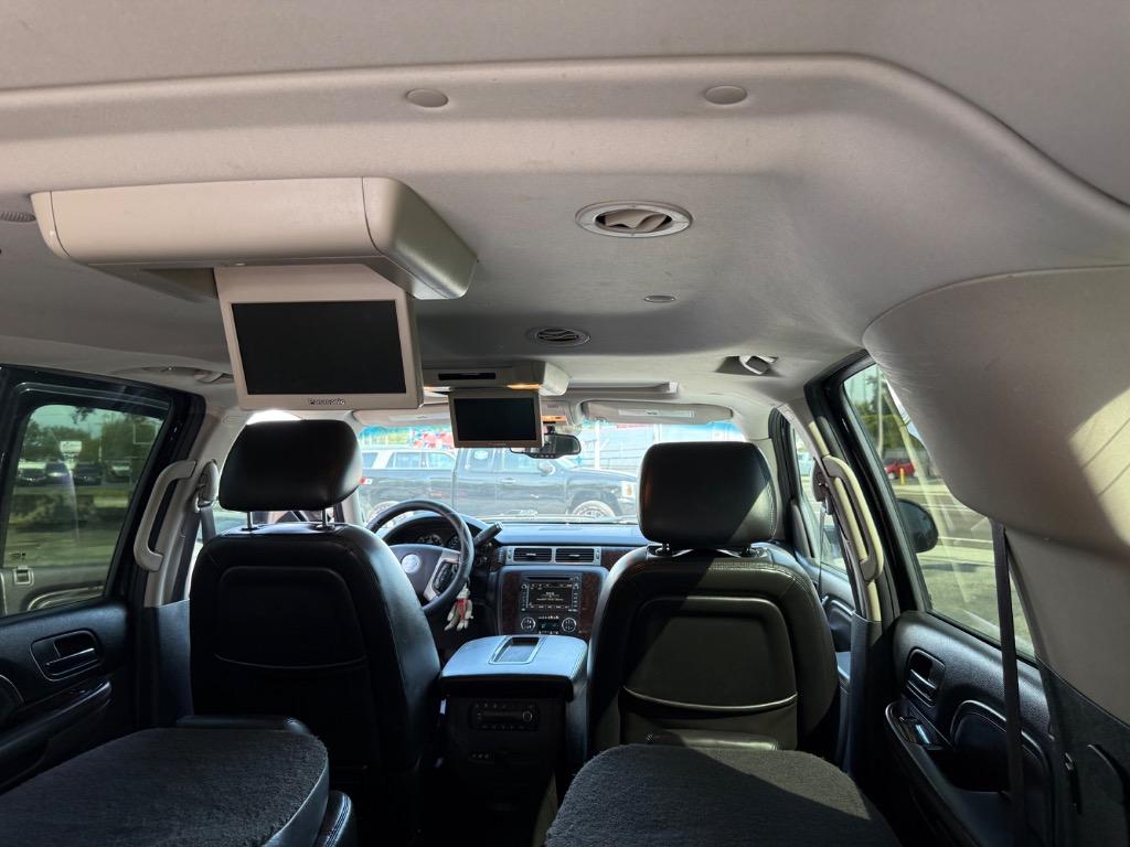 2011 GMC Yukon XL Denali photo