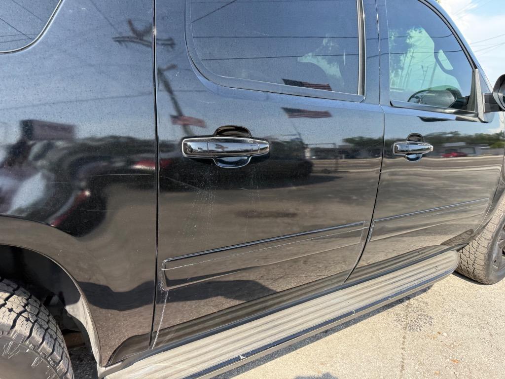 2011 GMC Yukon XL Denali photo