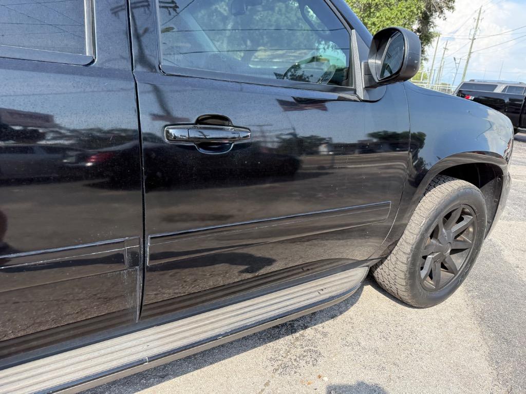 2011 GMC Yukon XL Denali photo