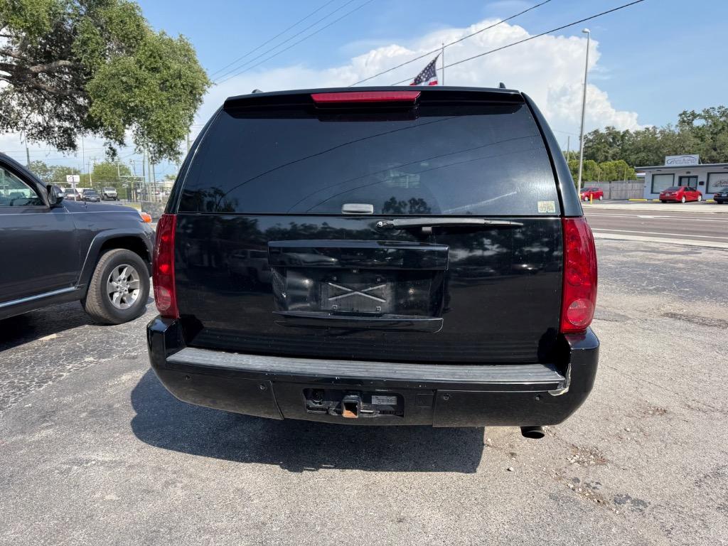 2011 GMC Yukon XL Denali photo