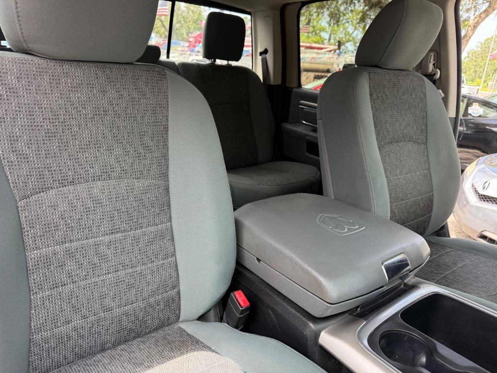 2016 RAM 1500 SLT photo