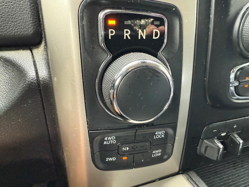 2016 RAM 1500 SLT photo