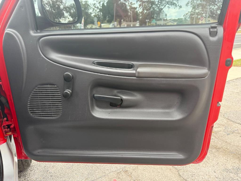 2001 Dodge Ram 1500 - $3,900