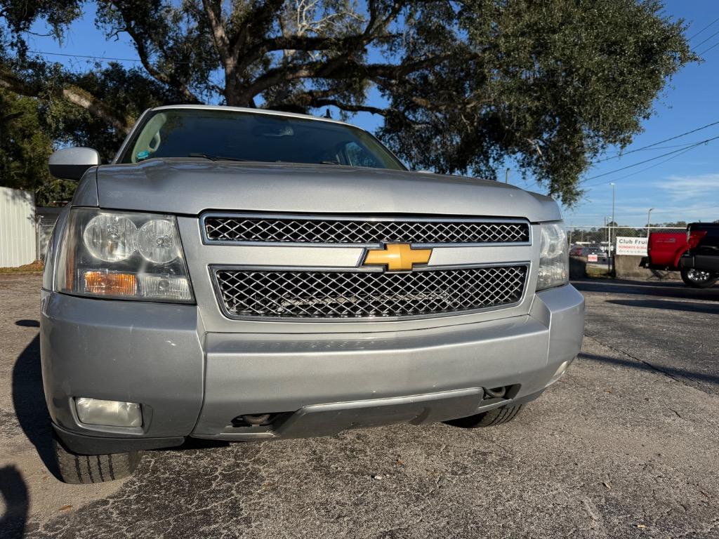 2014 Chevrolet Tahoe - $10,900