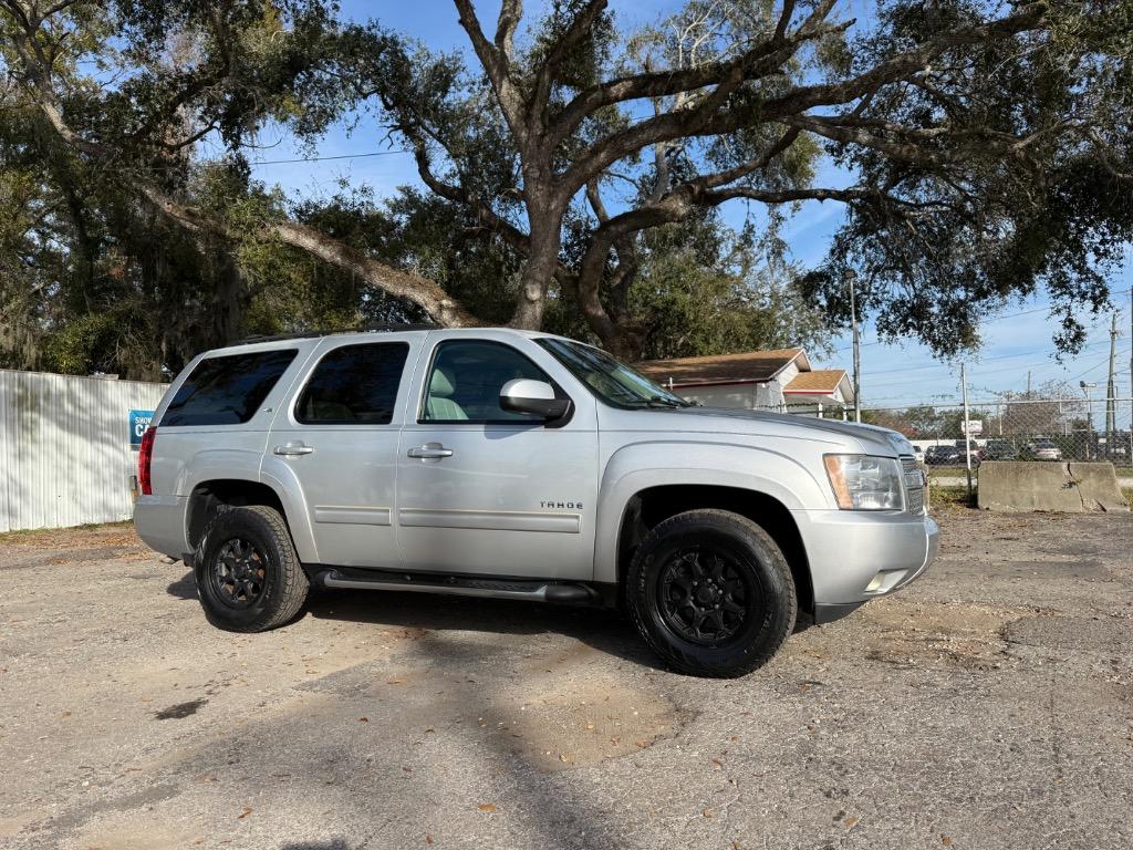 2014 Chevrolet Tahoe - $10,900