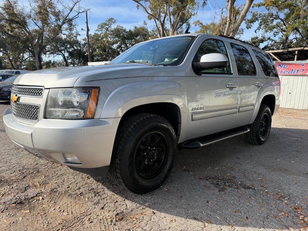2014 Chevrolet Tahoe - $10,900