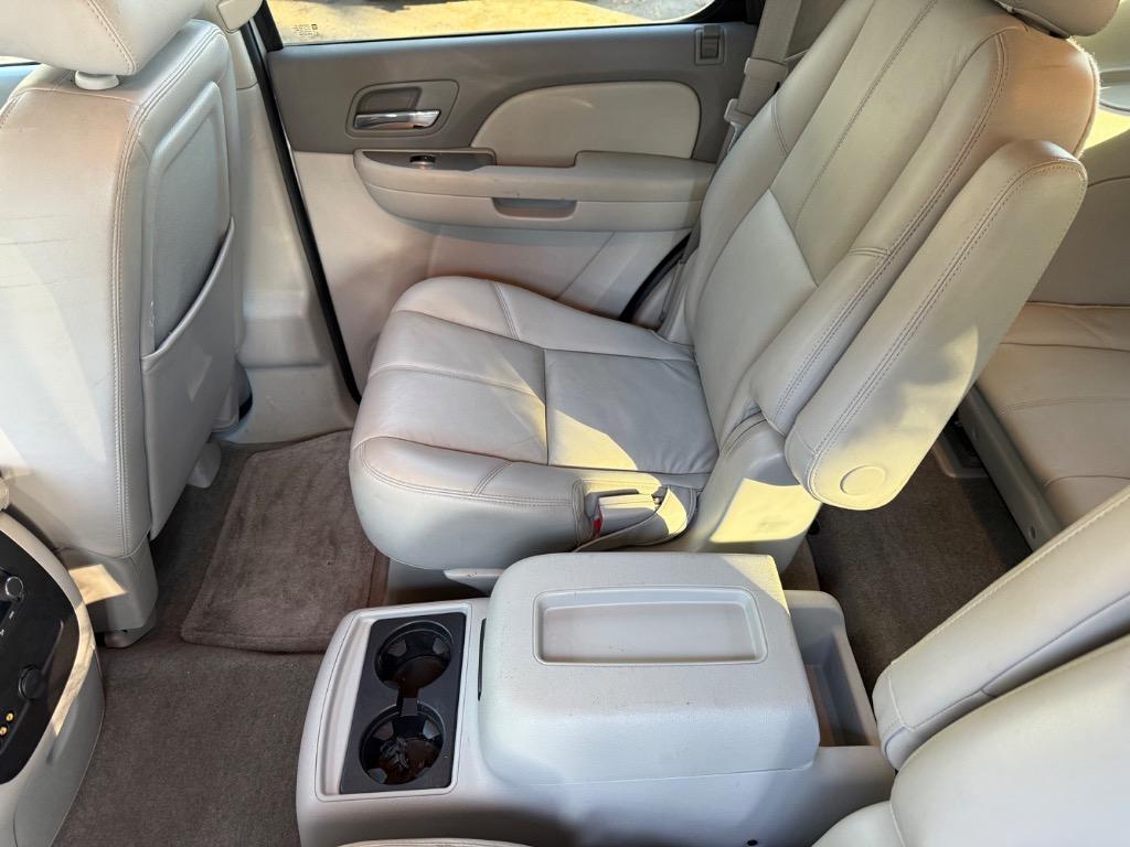 2014 Chevrolet Tahoe - $10,900