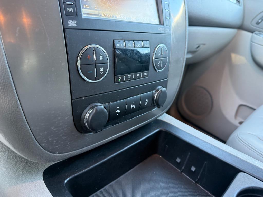 2014 Chevrolet Tahoe - $10,900